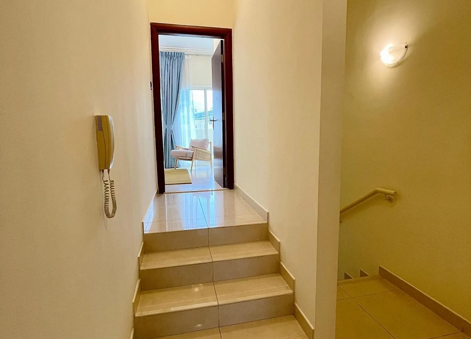 Townhouse With Live-In Maids Villa Dubai 0*,