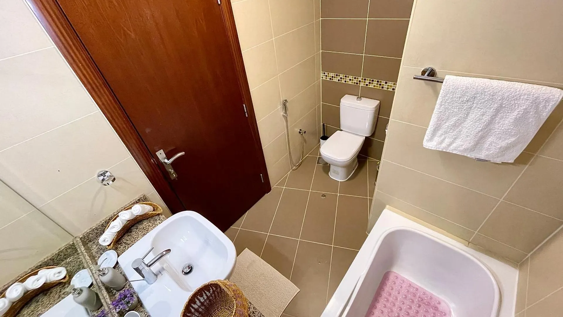 Townhouse With Live-In Maids Villa Dubai United Arab Emirates